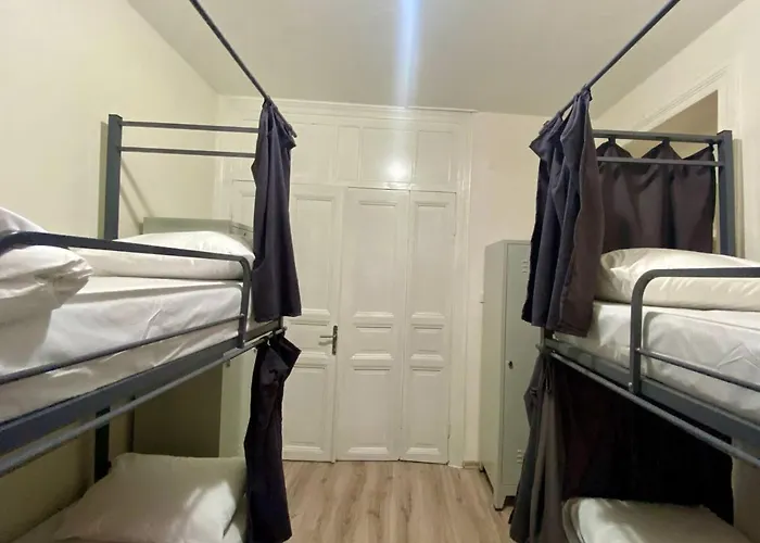 Hostel Nostalgia Time